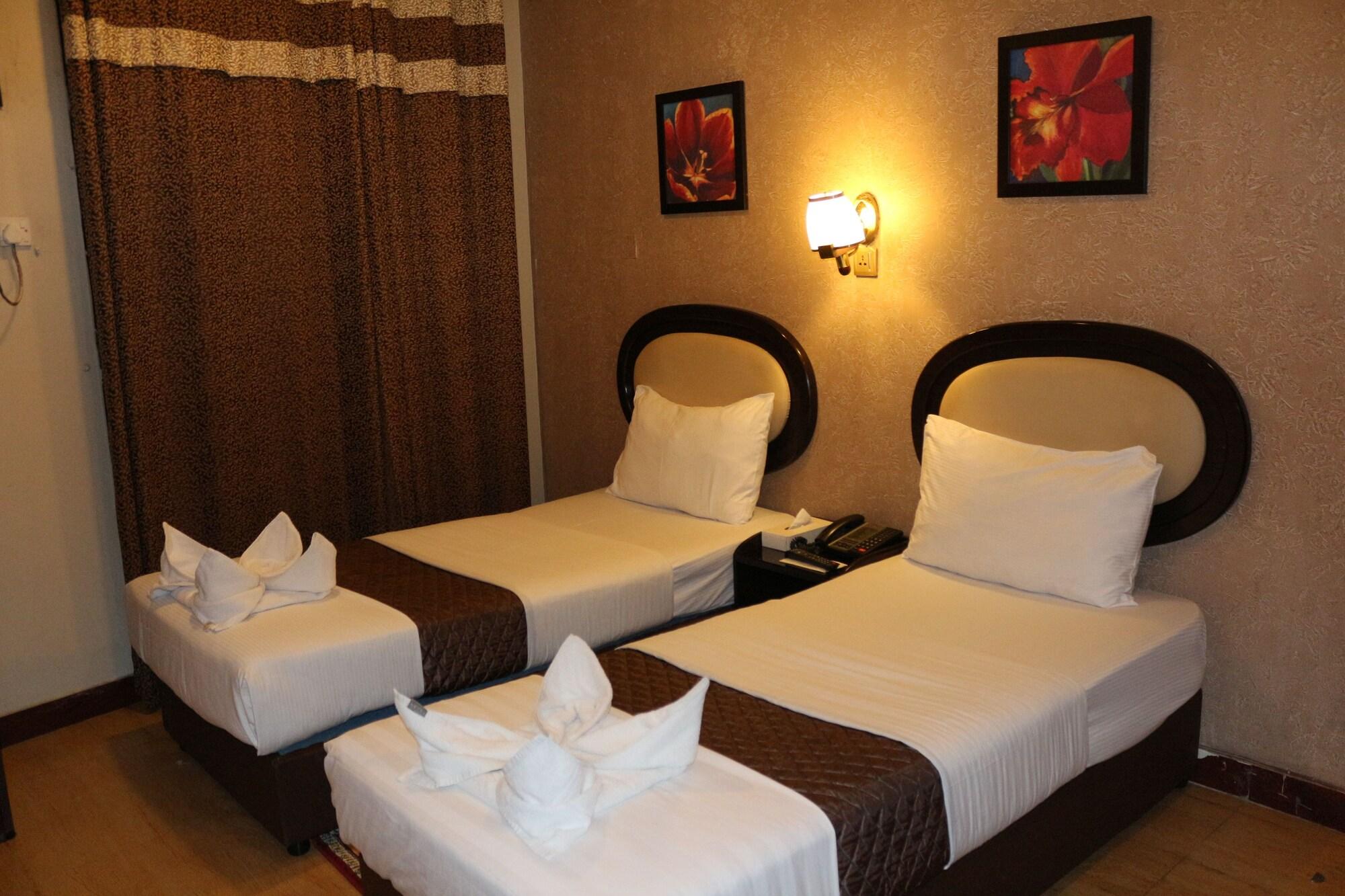 Grand Sina Hotel Дубай Екстериор снимка