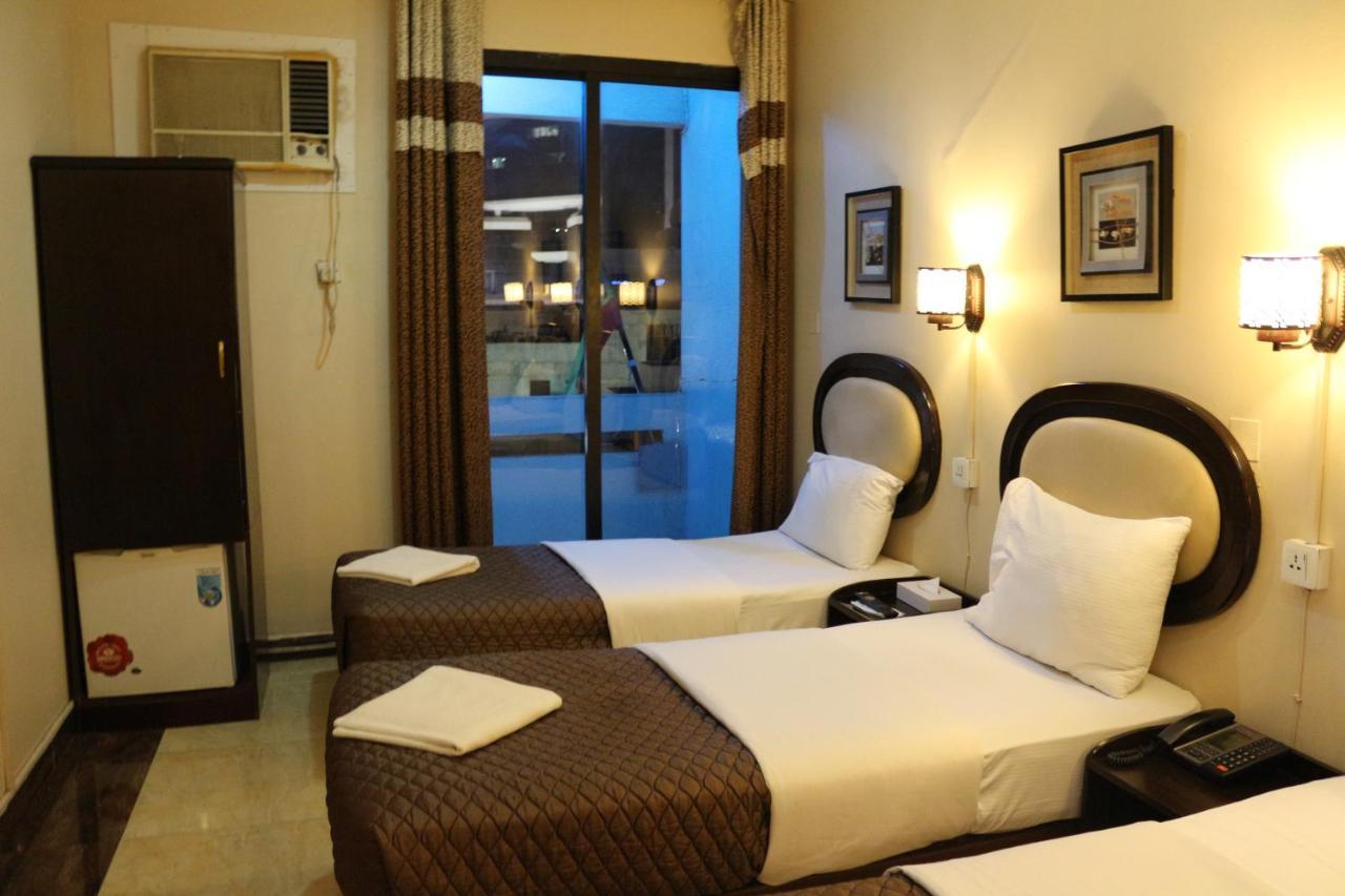 Grand Sina Hotel Дубай Екстериор снимка